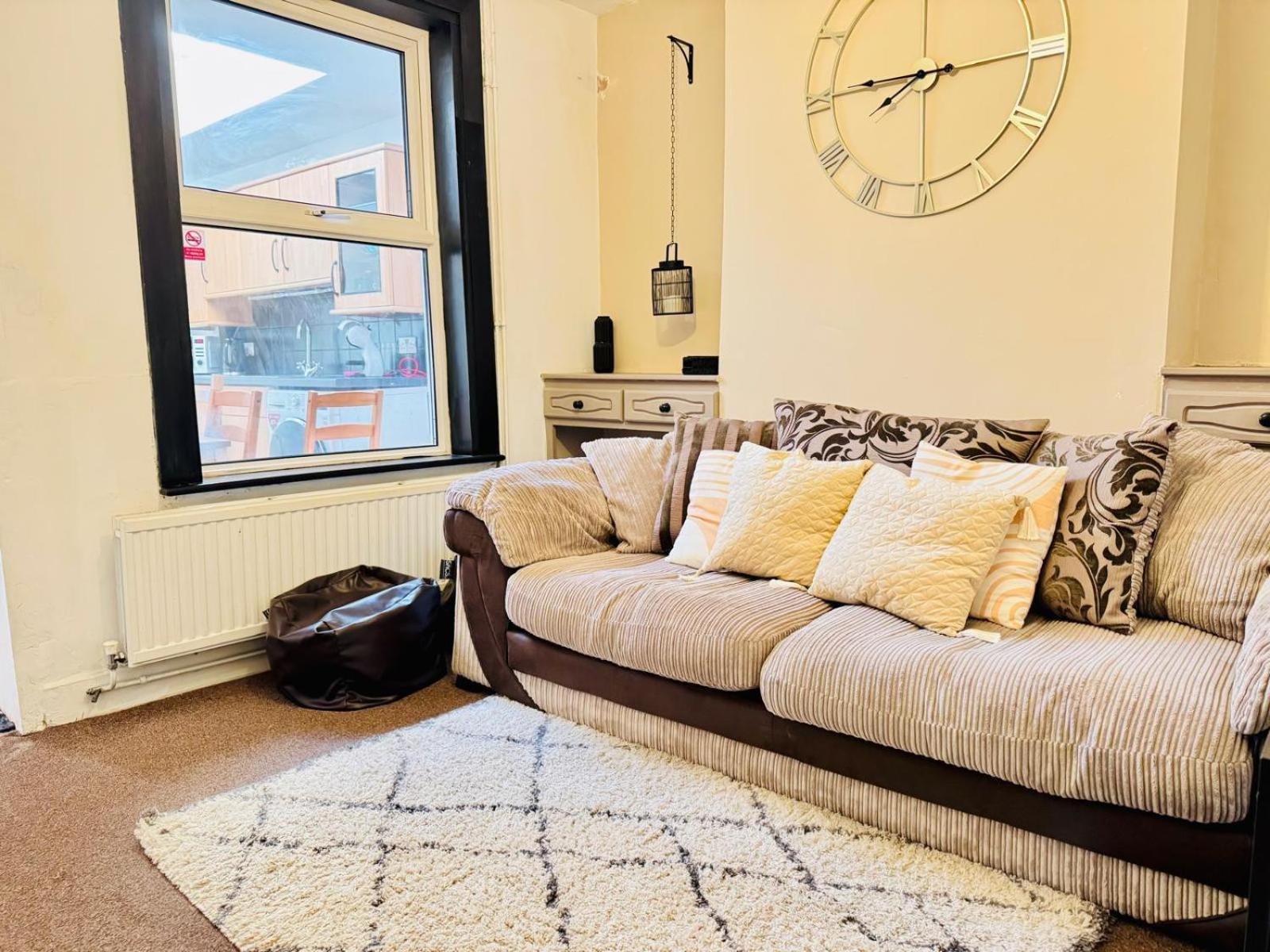 Lovely Dog Friendly, 3 Bed Home Sleeps 8, With Parking & Fenced Garden Work Contractor Leisure, Jasper CBG Exterior foto